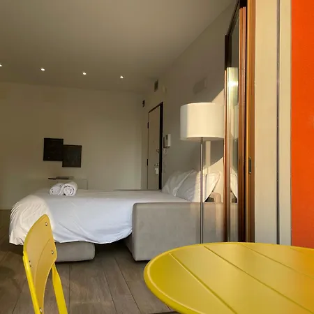Hospitami - 15 Min Duomo Apartamento *
